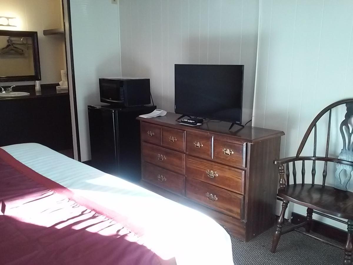 Holiday House MotelHillsdale エクステリア 写真